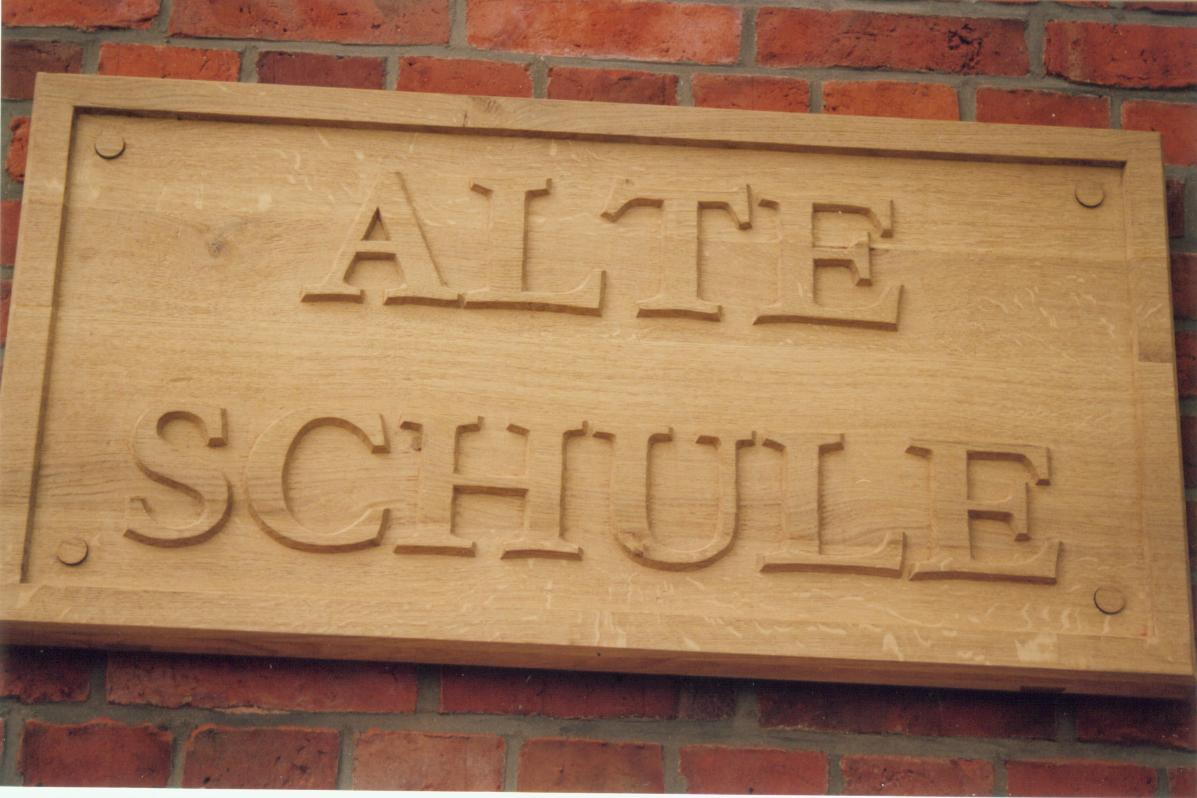 Alte Schule Tafel am Eingang